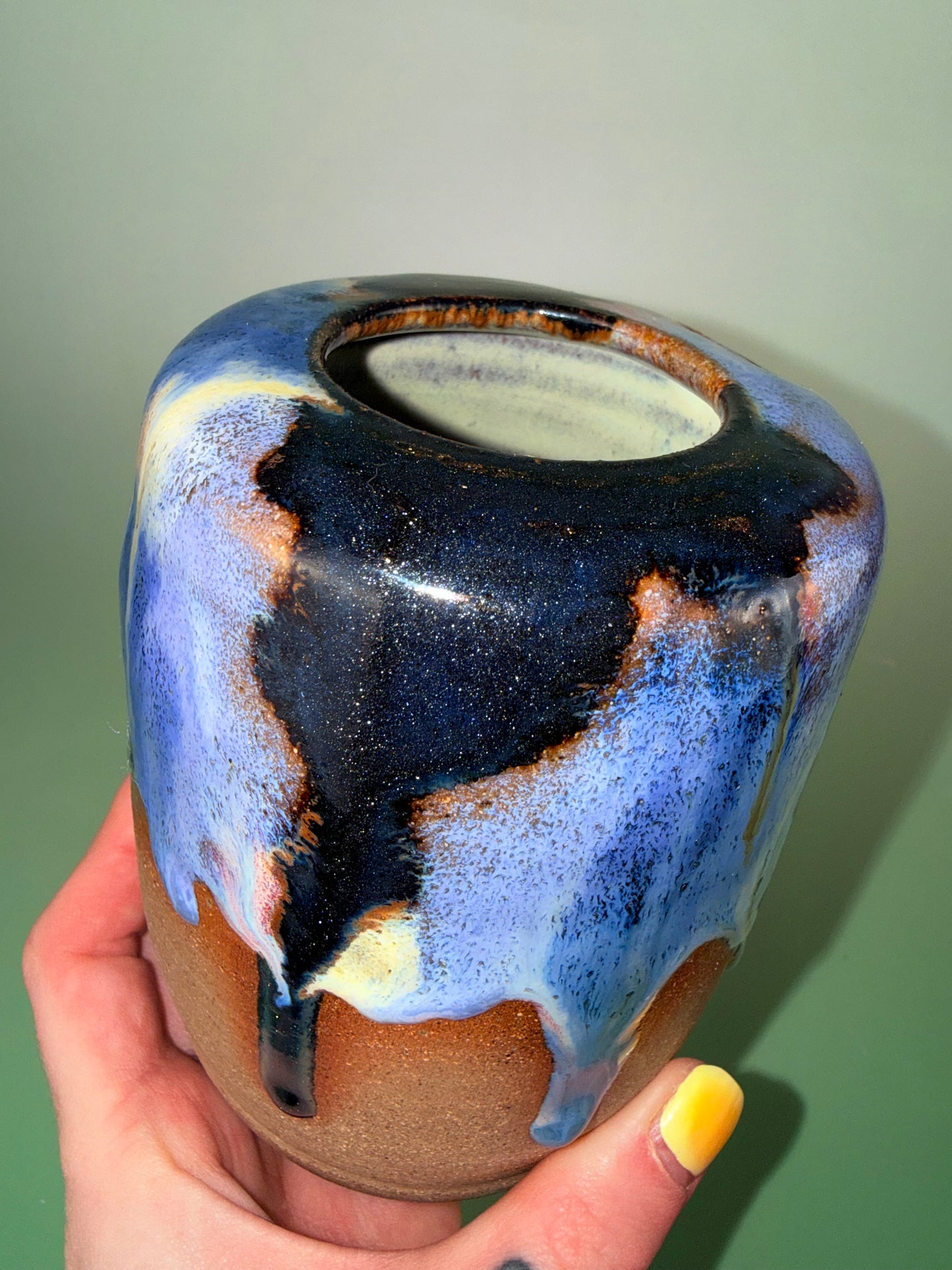 Dark clay sparkly travel cup