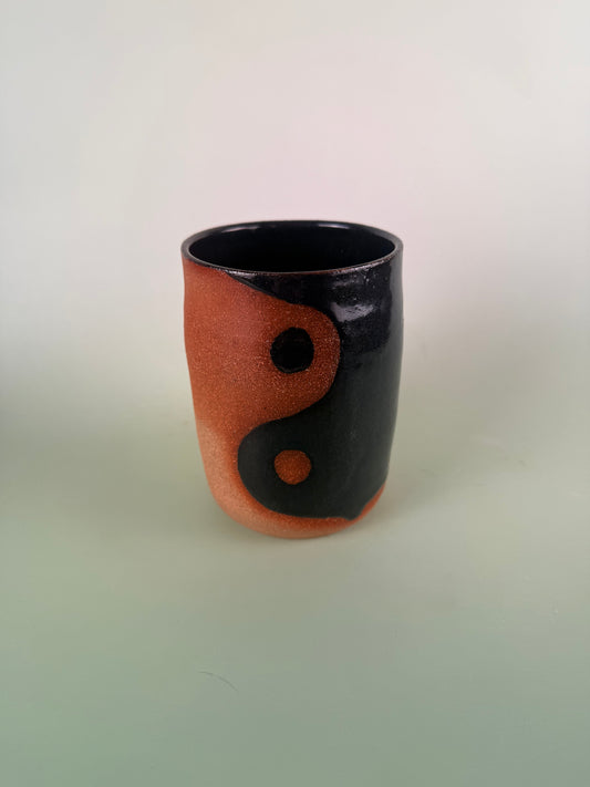 Yin yang sparkly cup #1