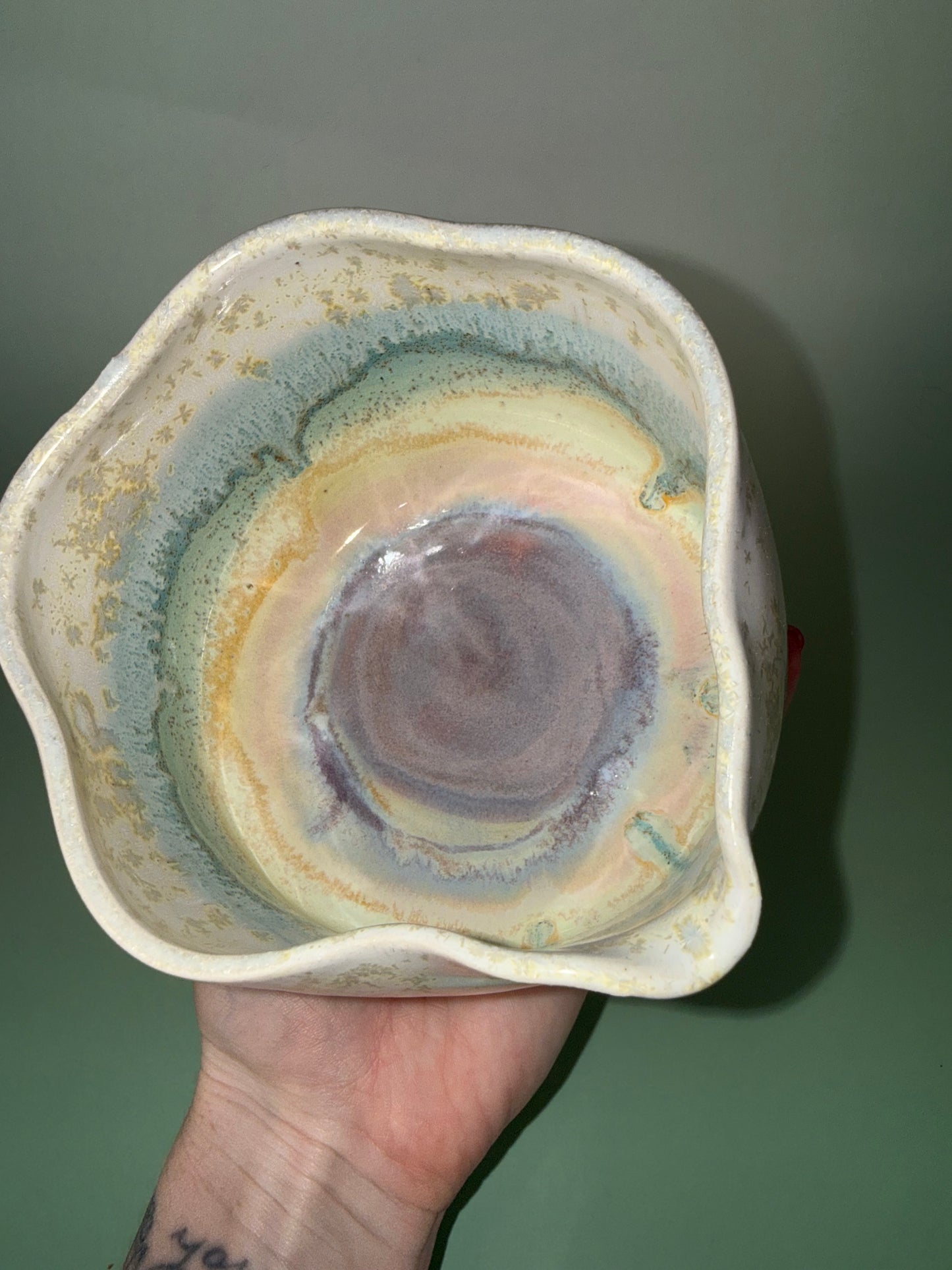 Flower shaped matcha bowl