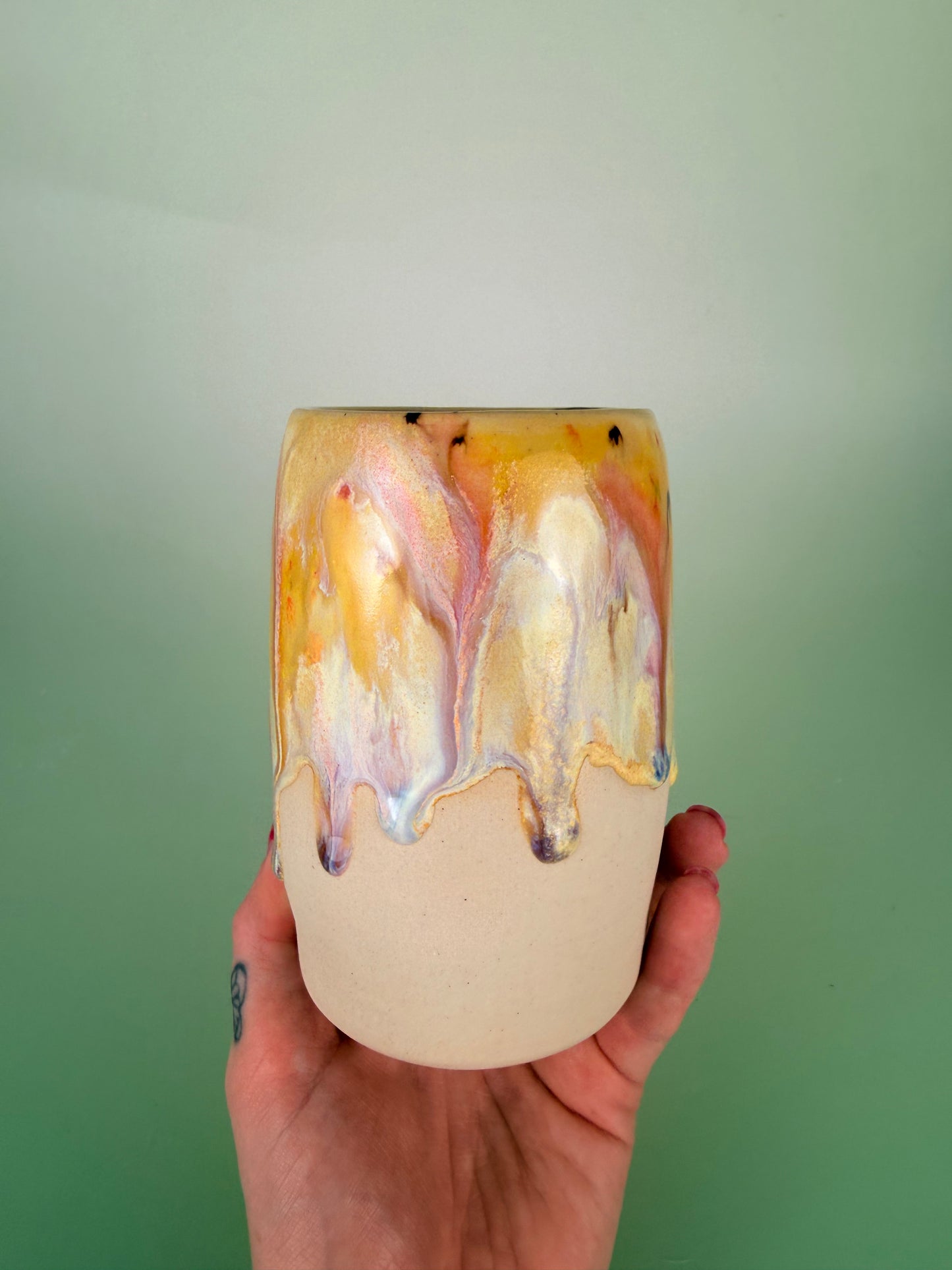 Cup 37